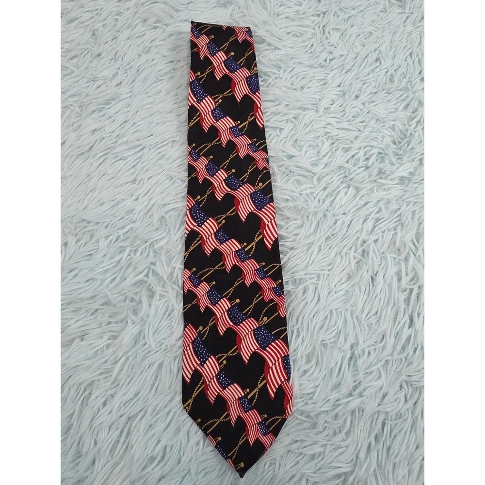 American Traditions Men's Necktie Silk Satin Wavy American Flags Patriotic Tie